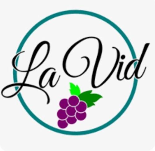 Ministerios La Vid Verdadera logo