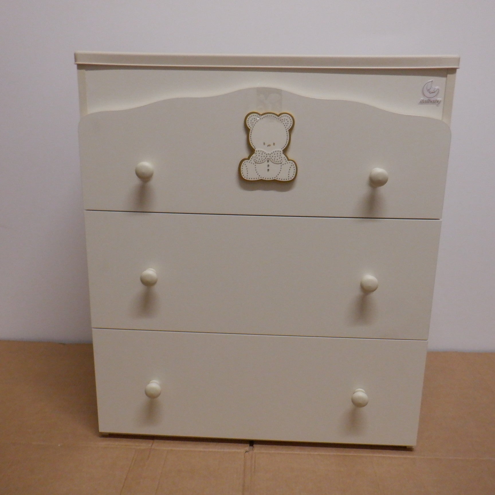 baby draws and changing unit with bath not flat pack fully built PayPal