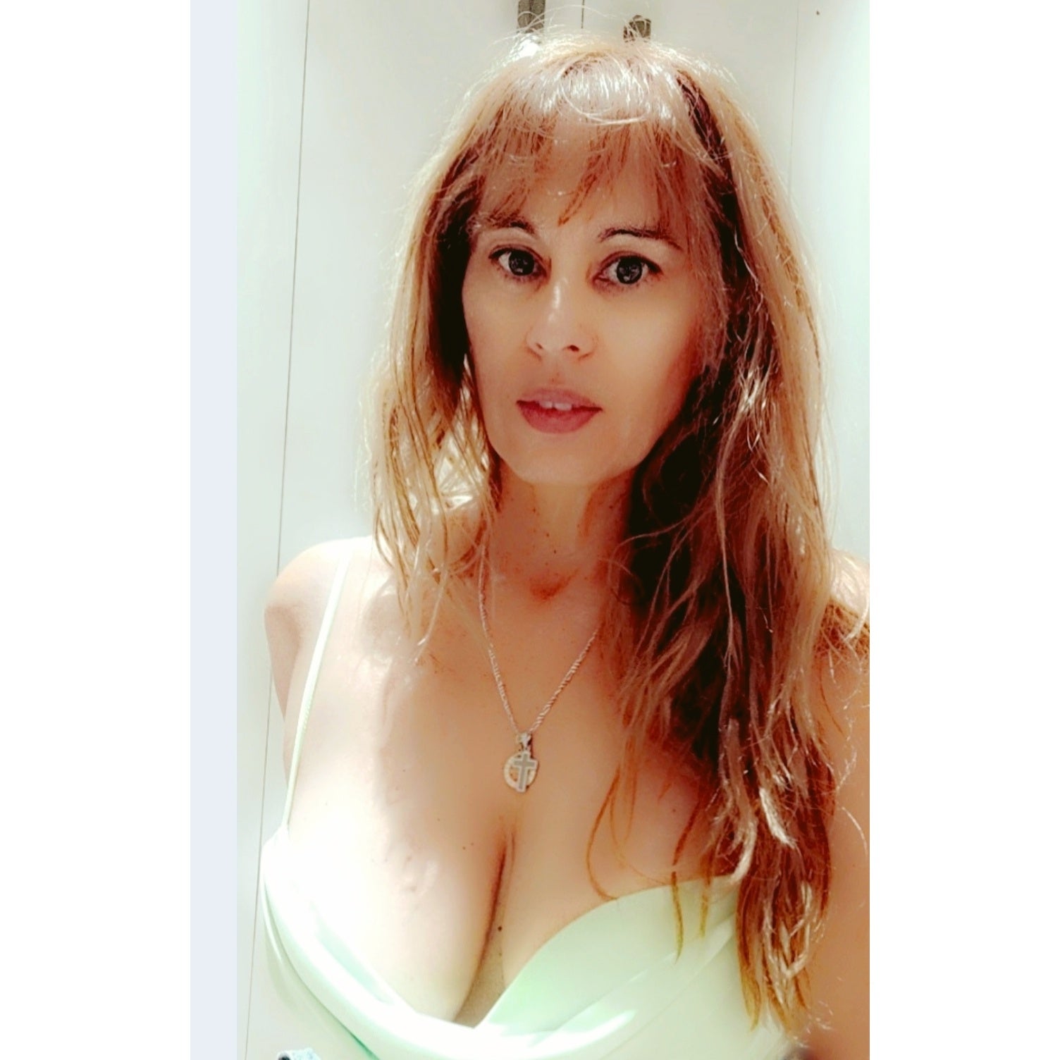 Celina Smith'S Telegram Channel Explodes - 9ibwmdh